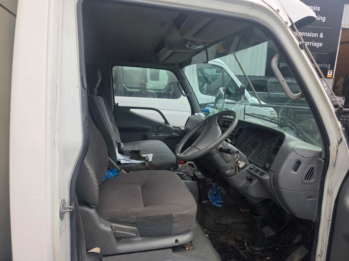 *Just arrived* 2004 - Mitsubishi - Canter - FE126F4